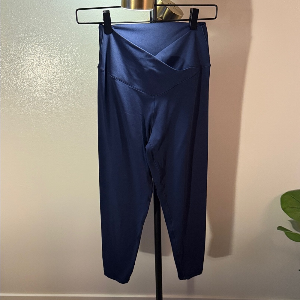 Flattering‎ workout gear Aerie offline buttery soft navy Women's Leggings LG